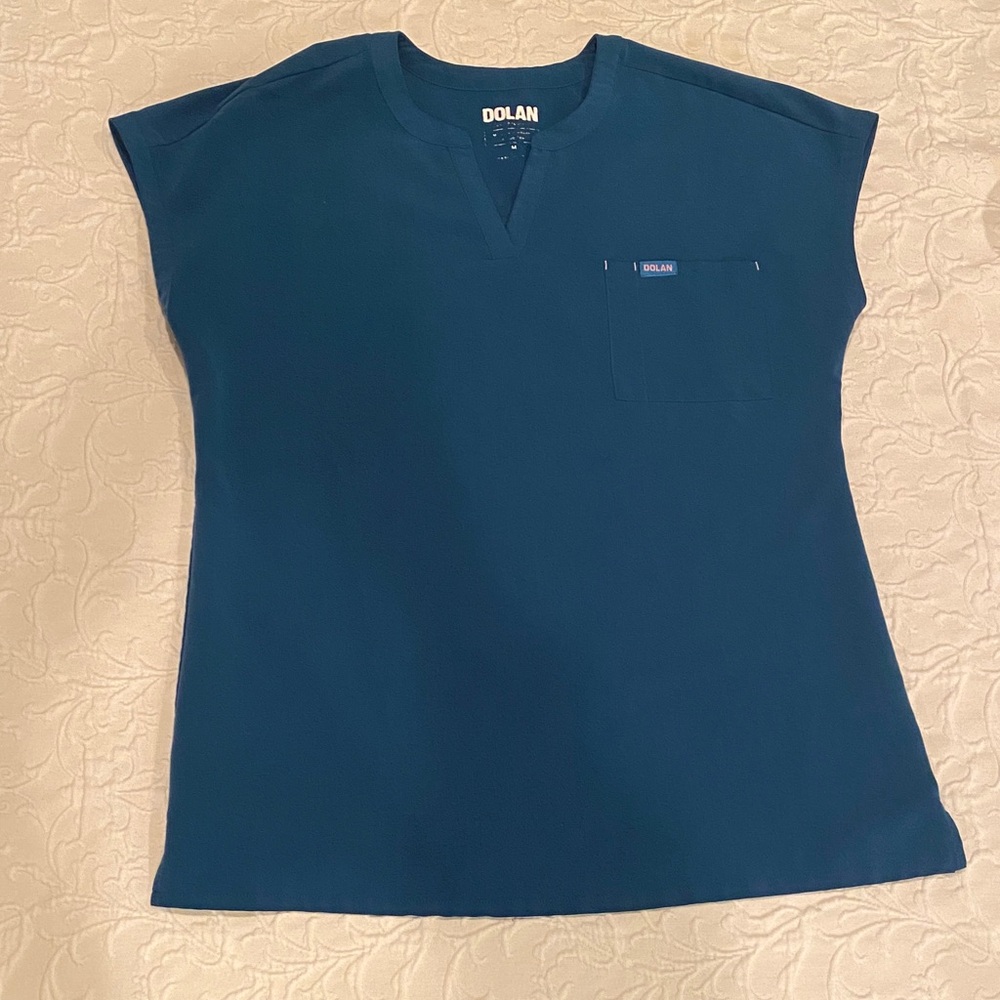 Dolan Women's Caribbean Blue Dolman Sleeve Scrub Top